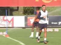 包含国际比赛日体能课后，利物浦刷新队史纪录备战欧超杯，信心回归，年轻球员得到机会的词条-爱游戏体育